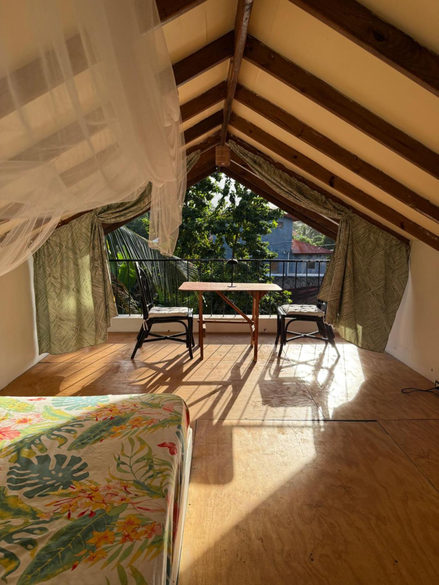 Yes Papa! Rooms Only 100M From The Beach! Лас-Ґалерас Екстер'єр фото